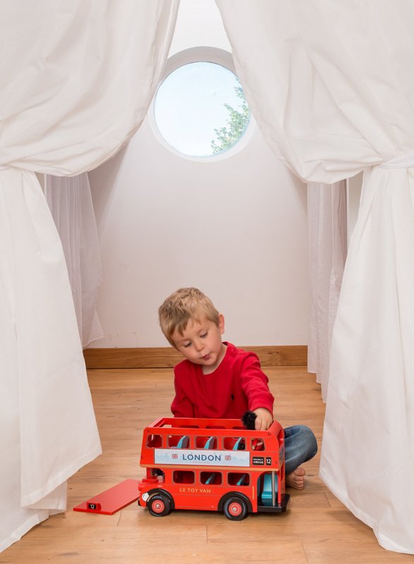 Le Toy Van London Bus With Driver