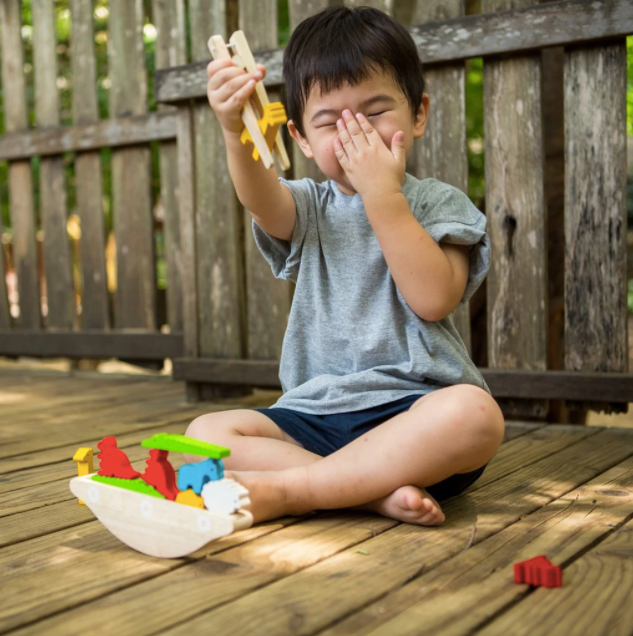 PlanToys Balancing Boat